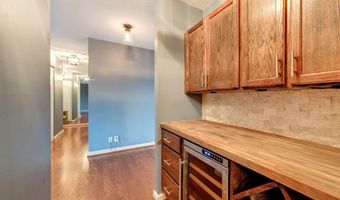 203 YOAKUM Pkwy 208Va, Alexandria, VA 22304