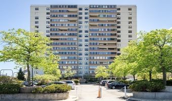 6 Whittier Place 17D, Boston, MA 02114