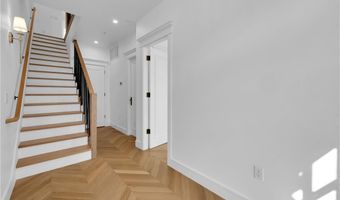 500 SW B St 3, Bentonville, AR 72712