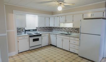 64 Division St, Bangor, ME 04401
