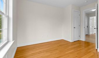 183 Skyline Rd, Bangor, ME 04401