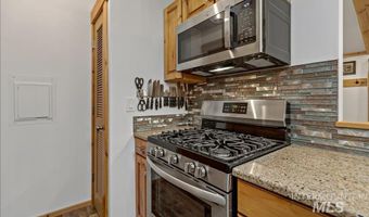 79 Sunset Loop, Cascade, ID 83611