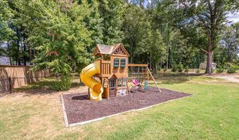 297 Woodbury, Hull, GA 30646