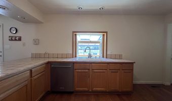 1055 Shadow Ln, Fernley, NV 89408