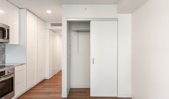 987 Queen St 2308, Honolulu, HI 96814