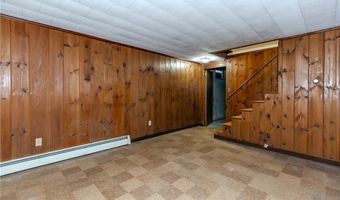 23 Roselawn Ave, North Smithfield, RI 02824