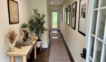 10 Lakeside Dr, Charlestown, RI 02813