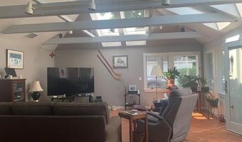 48 13th St, Bangor, ME 04401