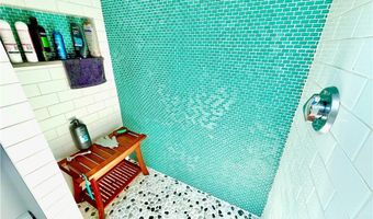 22 Dixon St, Newport, RI 02840