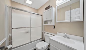 2915 Lee Marie Dr, Adrian, MI 49221