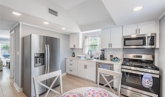 1841 OVERBROOK Ave, Clearwater, FL 33755