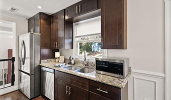 4211 DOWNING St, Annandale, VA 22003