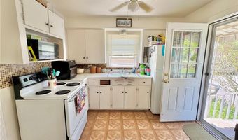 569 Broadway St, Austin, IN 47102