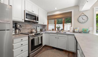 21 Village W Dr 15, Alexandria, NH 03222