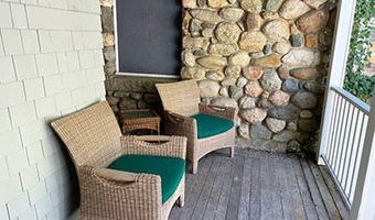 18 Wayman Ln, Bar Harbor, ME 04609