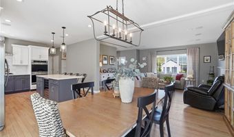 81 Golden View Dr, Johnston, RI 02919