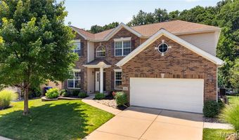 1388 Red Oak Plantation Dr, Ballwin, MO 63021