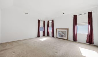 25 Brittany Ct, Atlantic Highlands, NJ 07716