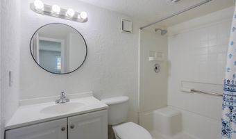 902 LAKE DESTINY Rd C, Altamonte Springs, FL 32714