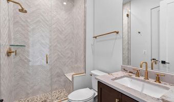 861 N MANCHESTER St, Arlington, VA 22205