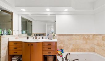 20281 E Country Club Dr 909, Aventura, FL 33180