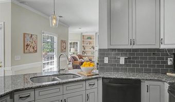 1025 Fairwood Ct NW, Acworth, GA 30101