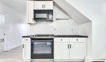 86 Woodward Ave 2, East Providence, RI 02914