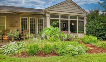 1231 WATER FRONT Rd, Greensboro, GA 30642
