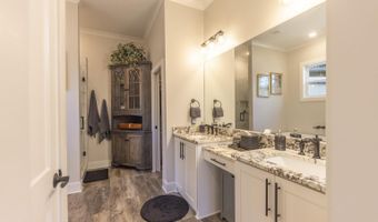6020 Centark Ct, Alexander, AR 72002