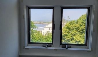 718 Bellevue Ave 5, Newport, RI 02840