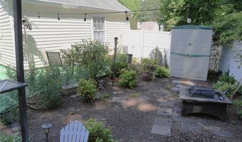 685 Crossbridge Aly, Alpharetta, GA 30022