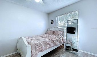 6040 FRANCIS Dr, Apollo Beach, FL 33572