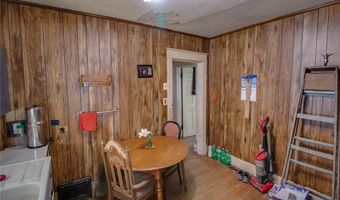 2612 Yager Ave, Alton, IL 62002
