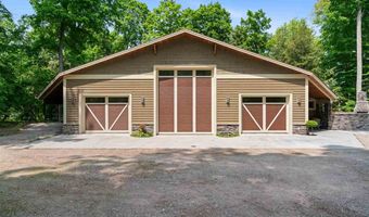 7105 SE Torch Lk, Alden, MI 49612
