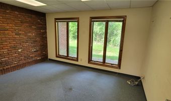 10254 Timber Ridge Dr, Ashland, VA 23005