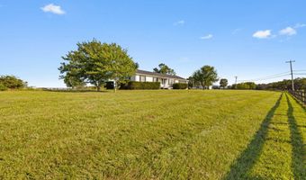 995 FORD HILL Rd, Augusta, WV 26704