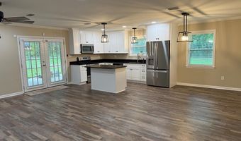 119 Aaron Rd, Bainbridge, GA 39817