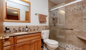 3806 Columbine Ave, Ames, IA 50010