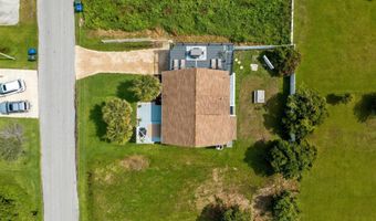 125 Pelican Dr, Atlantic Beach, NC 28512