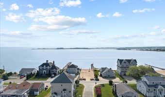 5 Hammock Pkwy, Clinton, CT 06413
