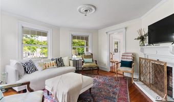50 Clipper Way, Bristol, RI 02809