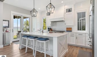 9214 Myrtle Ln, Alden, MI 49612