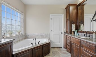 3705 SW Banbury Dr, Bentonville, AR 72713