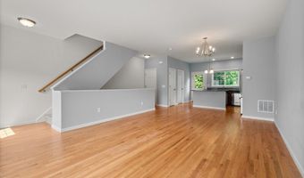 3 Riverview Ct 3, Brookfield, CT 06804