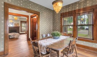 810 N Superior St, Albion, MI 49224