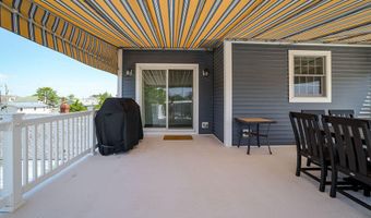 214 Iroquois Ave, Beach Haven, NJ 08008