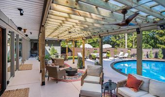 60 Alta Dl NE, Ada, MI 49301