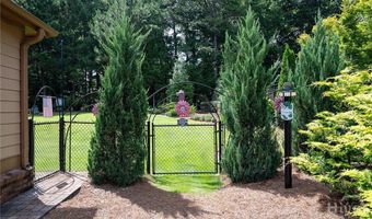 217 Falling Shoals Dr, Athens, GA 30605