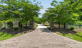 1484 Old Rosebud Trl, Awendaw, SC 29429