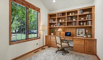 12999 Garvin Brook Ln, Apple Valley, MN 55124